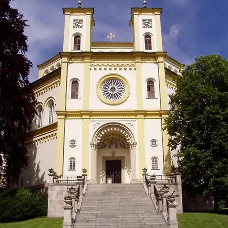 Topapartmany Lesni アパート